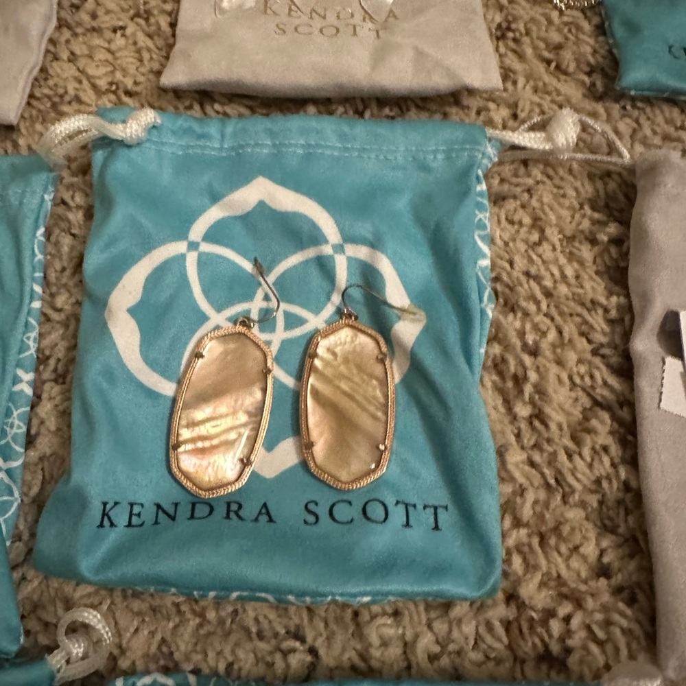 Kendra Scott Gold and Cream Earrings